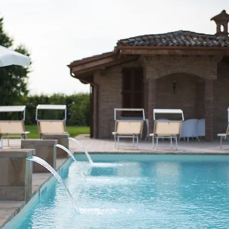 La Tavola Rotonda ホテル Cortemaggiore