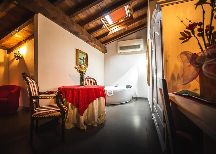 La Tavola Rotonda 3* Cortemaggiore