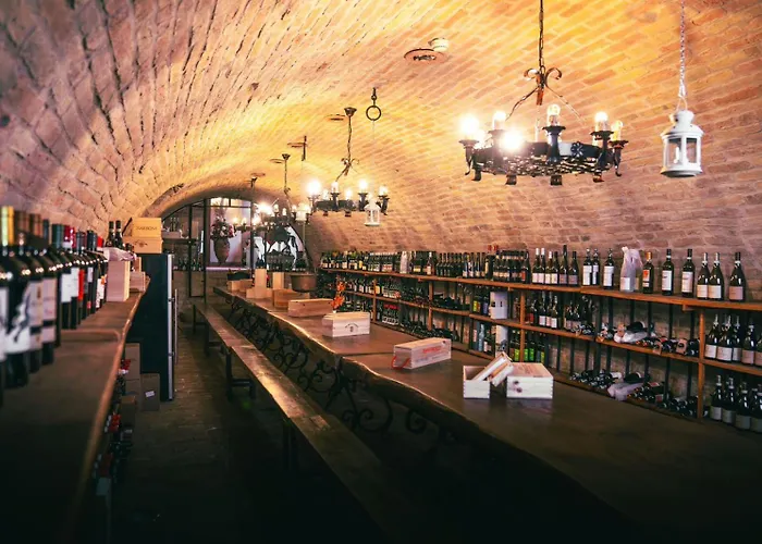 La Tavola Rotonda فندق 3*