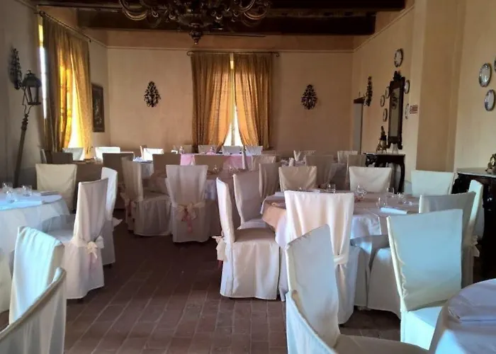 فندق La Tavola Rotonda 3*