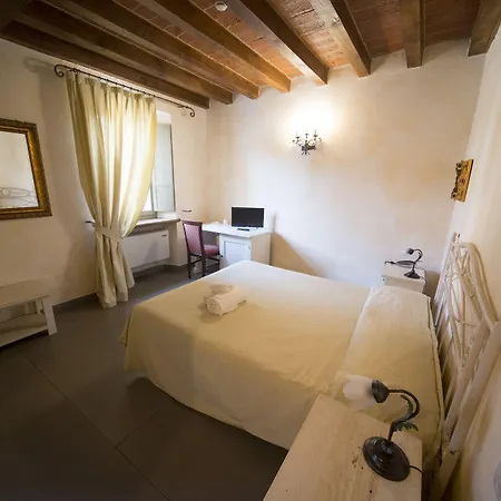 Hotell La Tavola Rotonda Cortemaggiore