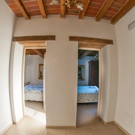 La Tavola Rotonda Hotell 3*