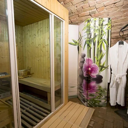 Hotell La Tavola Rotonda 3*