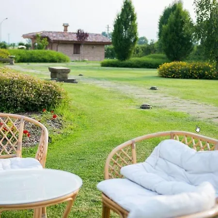 La Tavola Rotonda Hotell 3*