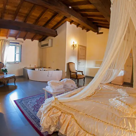 Hotell La Tavola Rotonda 3*