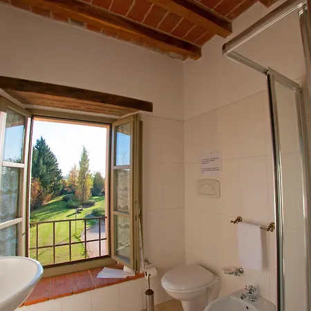 La Tavola Rotonda ホテル 3*