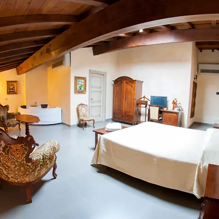 La Tavola Rotonda Hotell Cortemaggiore