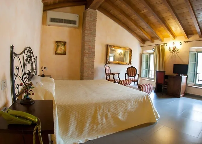 La Tavola Rotonda 3* Cortemaggiore