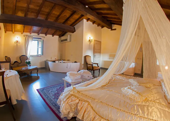 Hotel La Tavola Rotonda 3*